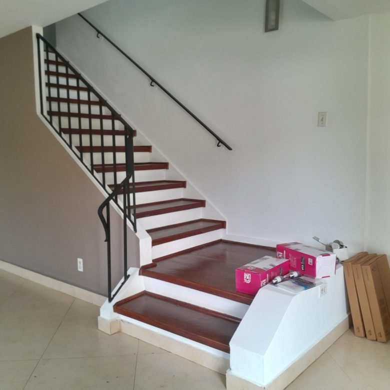 Casa en Cardenas Area del Cana, Detrás de Embajada US, con Garita de Seguridad