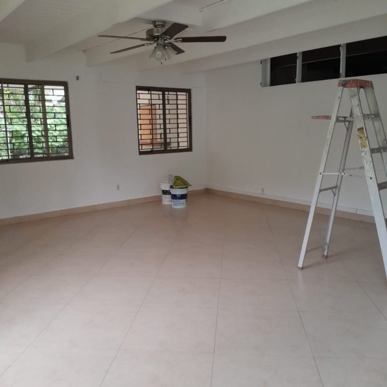 Casa en Cardenas Area del Cana, Detrás de Embajada US, con Garita de Seguridad