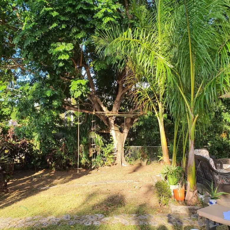 Casa en Cardenas Area del Cana, Detrás de Embajada US, con Garita de Seguridad