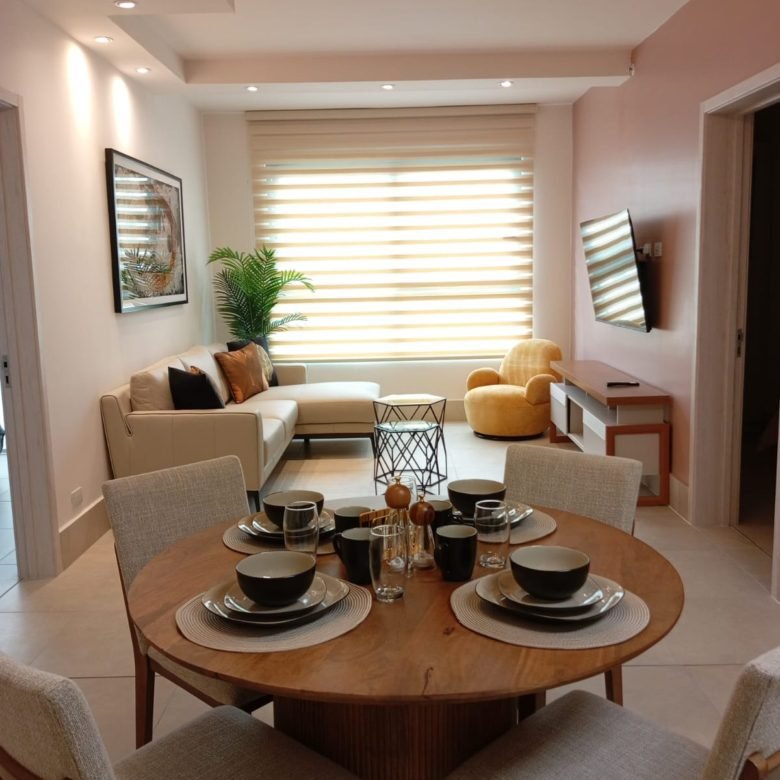 SANTA MARIA, OCEAN HOUSE: AMOBLADO, 2 RECAMARAS, 2.5 BAÑOS