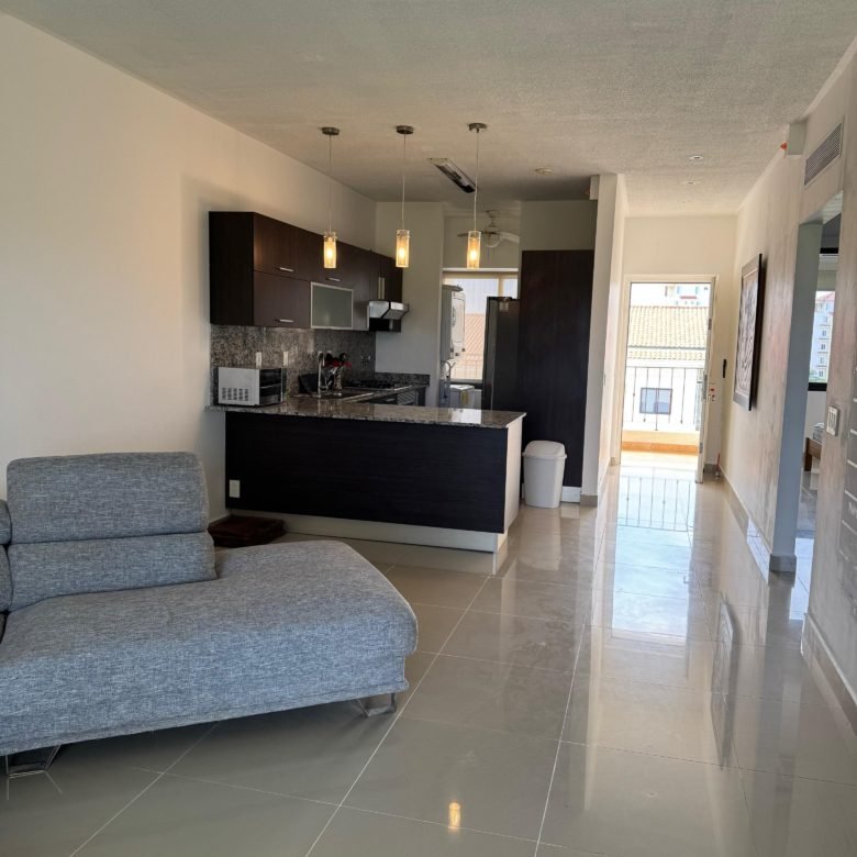 Playa Vistamar, Marina Golf: Apartamento Amoblado de 139 m², 2 Recámaras