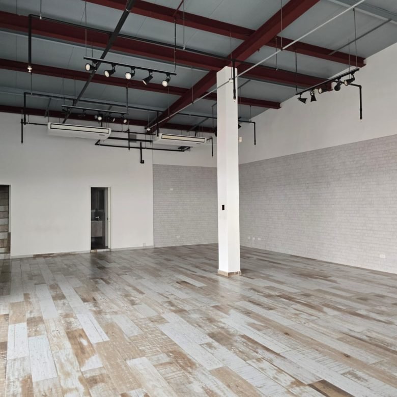 Costa del Este – Local Comercial: Esquinero, piso 1, de un nivel