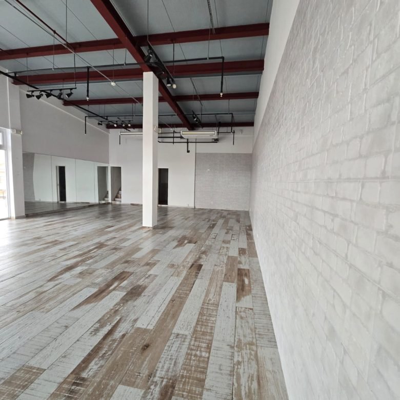 Costa del Este – Local Comercial: Esquinero, piso 1, de un nivel