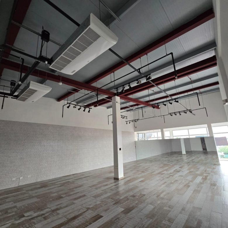 Costa del Este – Local Comercial: Esquinero, piso 1, de un nivel