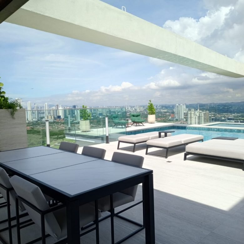 Santa Maria: The Ivy, Para Estrenar, Apartamento de 324 m², 3 Recámaras