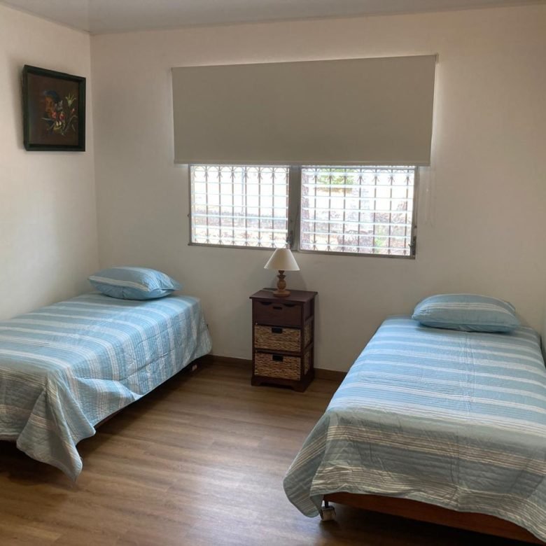 Playa Gorgona: Casa de Playa con 1200 m² de Terreno, de 3 Recámaras, Cerca Playa
