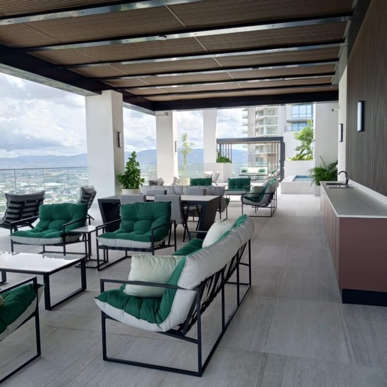 Santa Maria: The Ivy, Para Estrenar, Apartamento de 324 m², 3 Recámaras