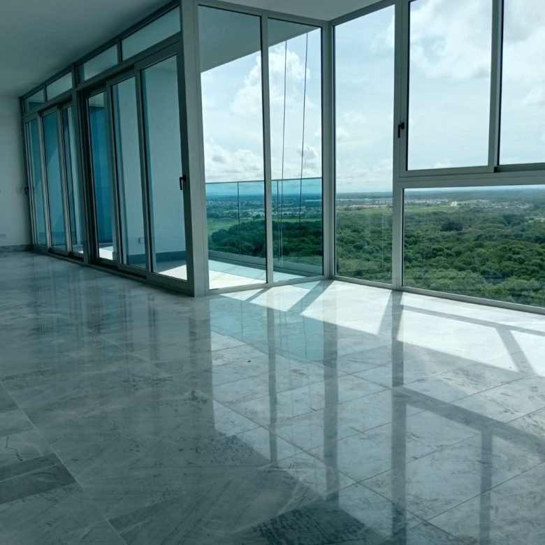 Santa Maria: The Ivy, Para Estrenar, Apartamento de 324 m², 3 Recámaras