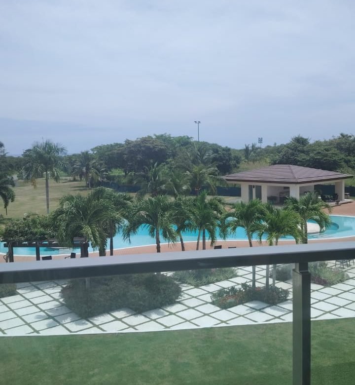 Casamar – Playa Riomar: Con Campo de Golf, Elegancia, y Frente a Playa, Amoblado