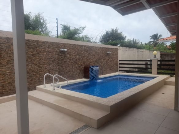 Playa Coronado: Casa con Piscina, Amoblada, de 3 Recámaras, Garita de Seguridad