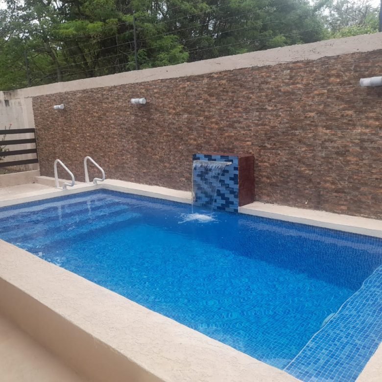 Playa Coronado: Casa con Piscina, Amoblada, de 3 Recámaras, Garita de Seguridad