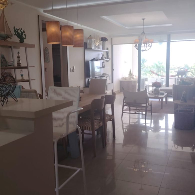 Casamar – Playa Riomar: Con Campo de Golf, Elegancia, y Frente a Playa, Amoblado