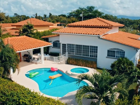 Playa Coronado: Casa de lujo con Piscina, amoblada