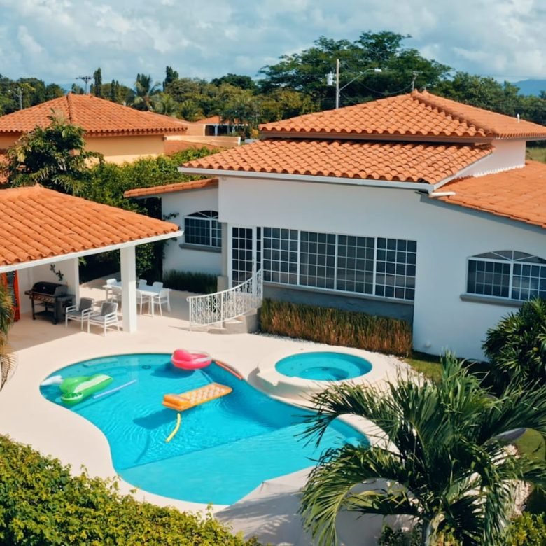 Playa Coronado: Casa de lujo con Piscina, amoblada