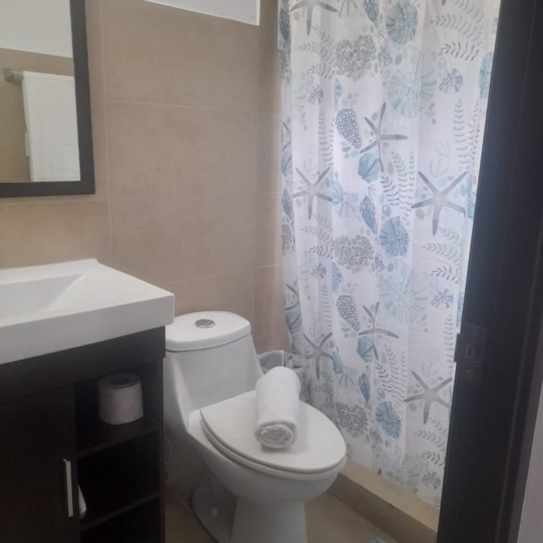 Playa Coronado: Casa con Piscina, Amoblada, de 3 Recámaras, Garita de Seguridad