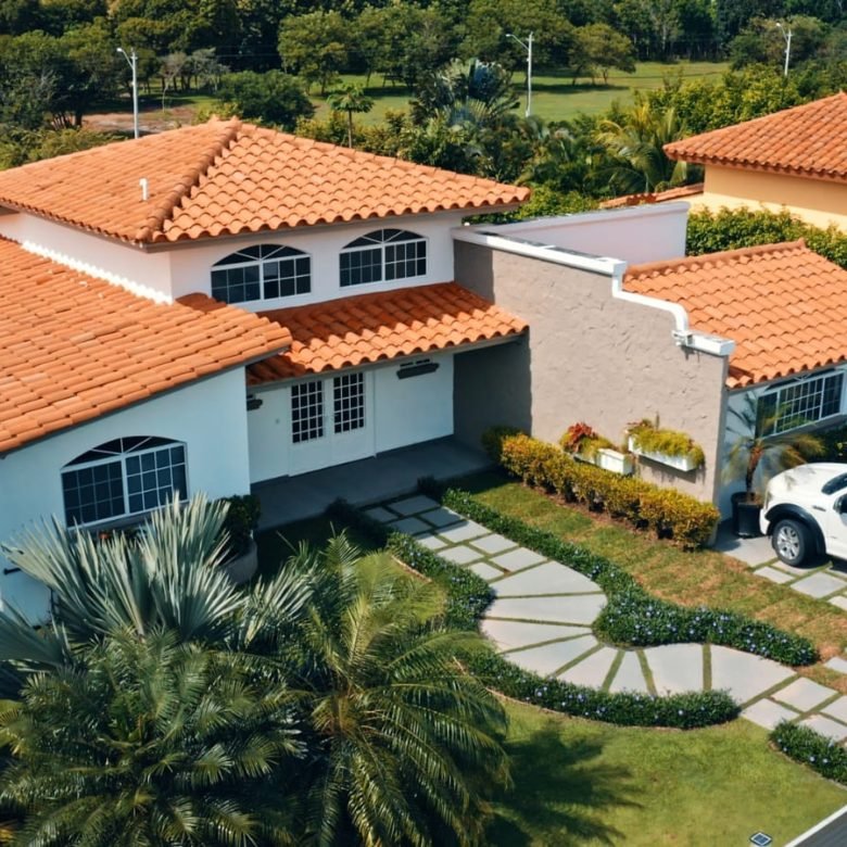Playa Coronado: Casa de lujo con Piscina, amoblada