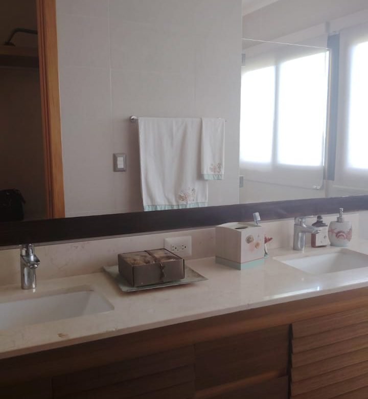 Casamar – Playa Riomar: Con Campo de Golf, Elegancia, y Frente a Playa, Amoblado