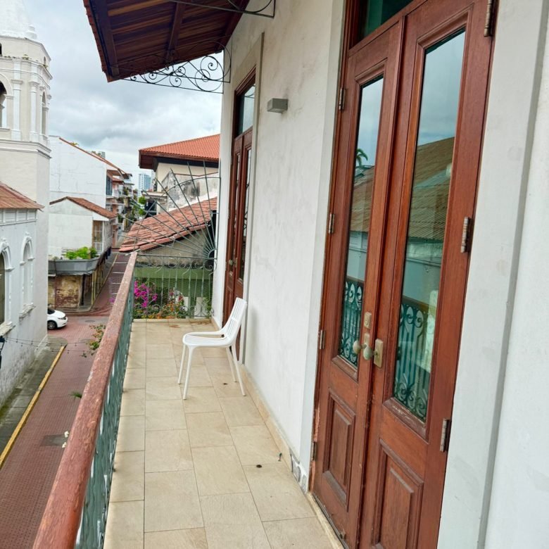 San Felipe – Casco Viejo: Amoblado, Apartamento con balcón, de 1 Recámara
