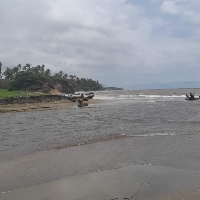 Colon – Frente a Playa: Costa Abajo, Terreno de 17 Hectáreas