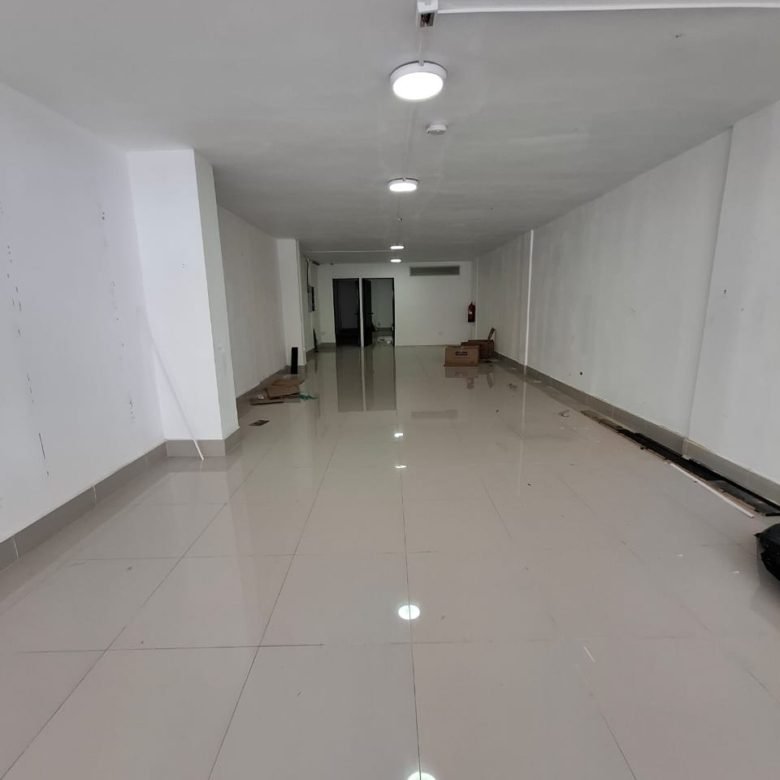 Local Comercial de Planta Baja – Bella Vista: PB + Sótano