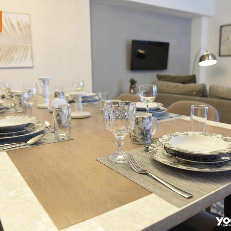 Frente al Mar, Avenida Balboa, Yoo Tower: Apartamento Amoblado, Torre de Lujo