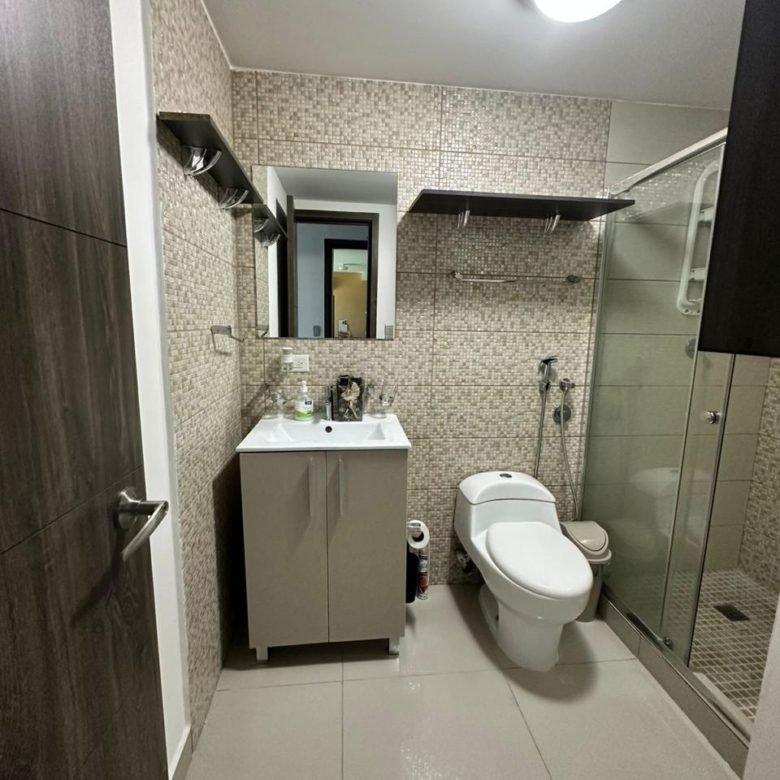 Apartamento en torre nueva – Vista Hermosa, cerca Metro Fernandez de Cordoba, con 2 parking