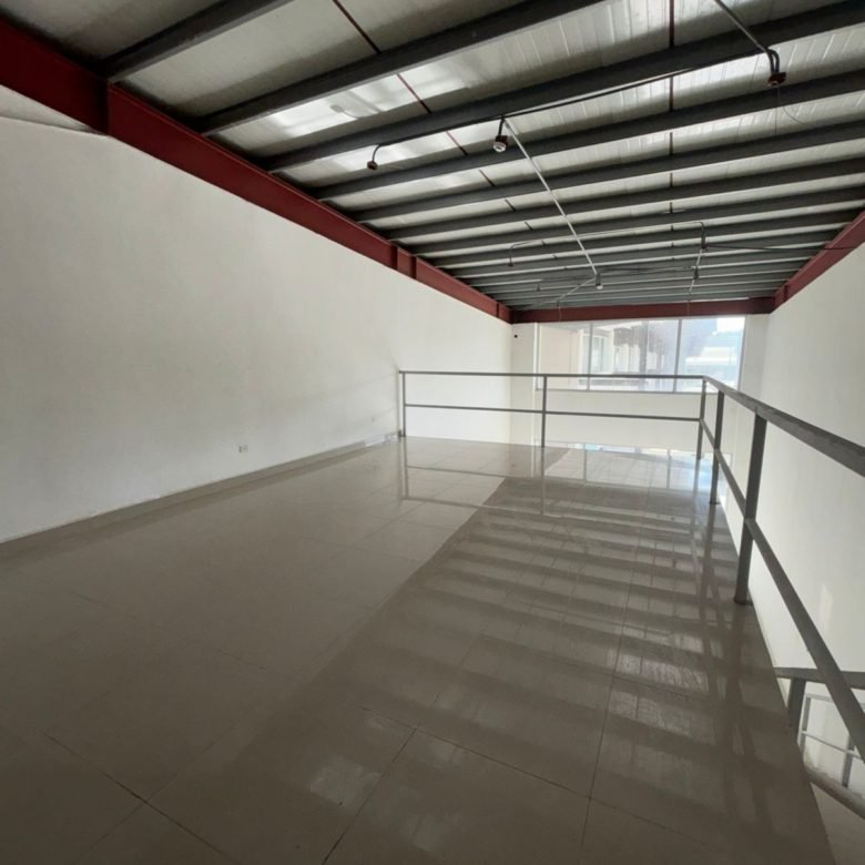 Local Comercial de Planta Baja – en Plaza Comercial: Milla 8