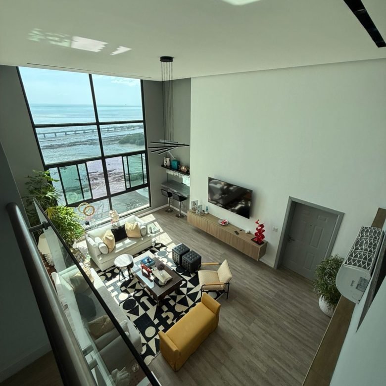 Pent-House frente al mar, Coco del Mar: Doble Altura, Amoblado, 320m2