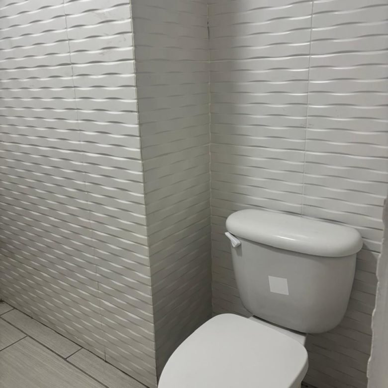 San Francisco – Frente a MultiPlaza, Elegante Plaza, Local de piso 1