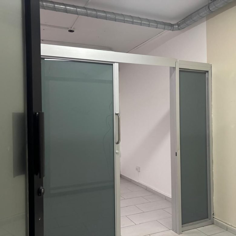San Francisco – Frente a MultiPlaza, Elegante Plaza, Local de piso 1