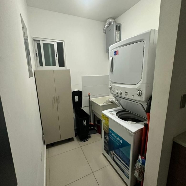 Apartamento en torre nueva – Vista Hermosa, cerca Metro Fernandez de Cordoba, con 2 parking