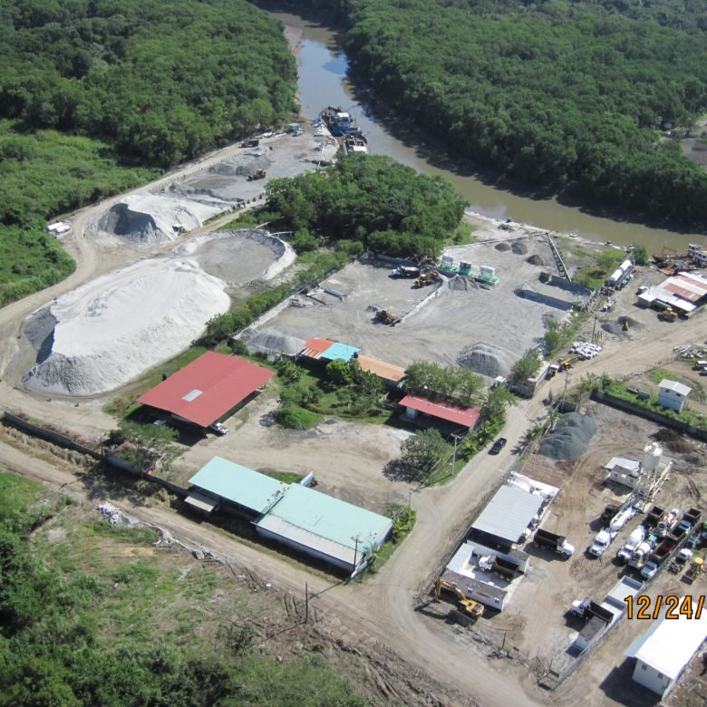 Llano Bonito – Embarcadero: Terreno 2 hectáreas, Rodeado de Sector Industrial