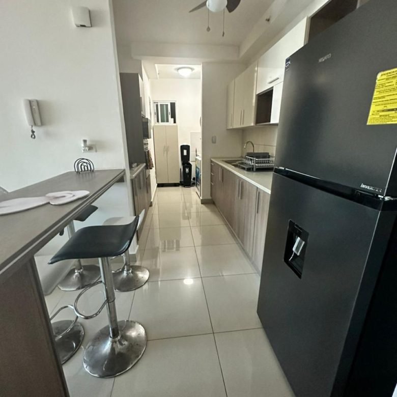 Apartamento en torre nueva – Vista Hermosa, cerca Metro Fernandez de Cordoba, con 2 parking