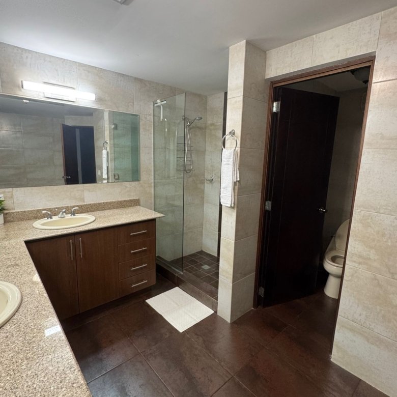 Playa Vistamar: Amplio Apartamento en Las Olas, Amoblado