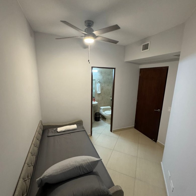 Playa Vistamar: Amplio Apartamento en Las Olas, Amoblado