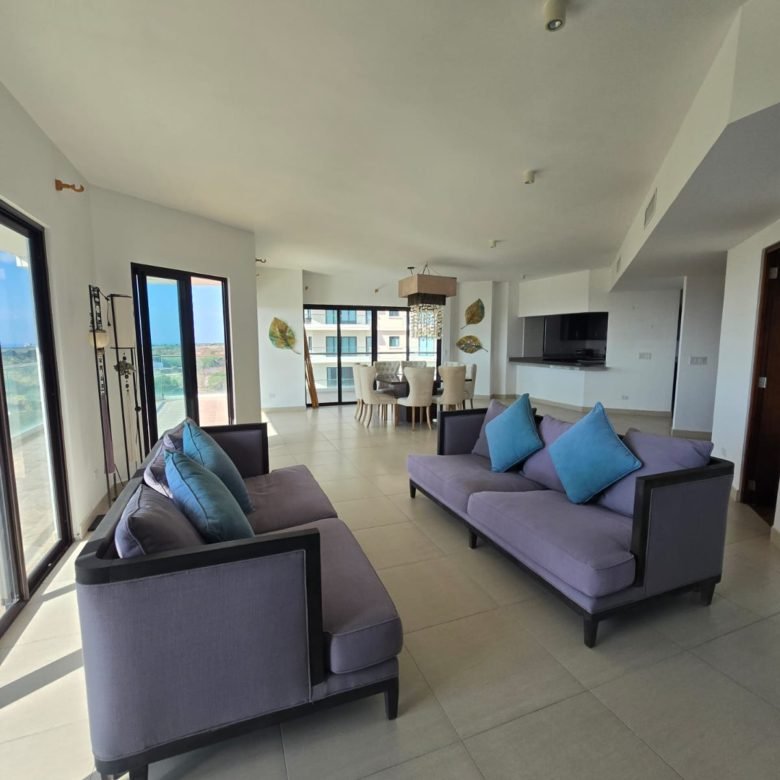 Playa Vista Mar, con Campo de Golf: Amoblado, Las Olas, apartamento de 313m2