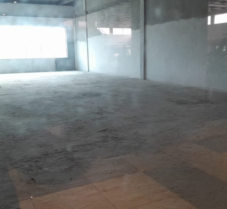 Albrook: En Plaza Comercial con +100 estacionamientos