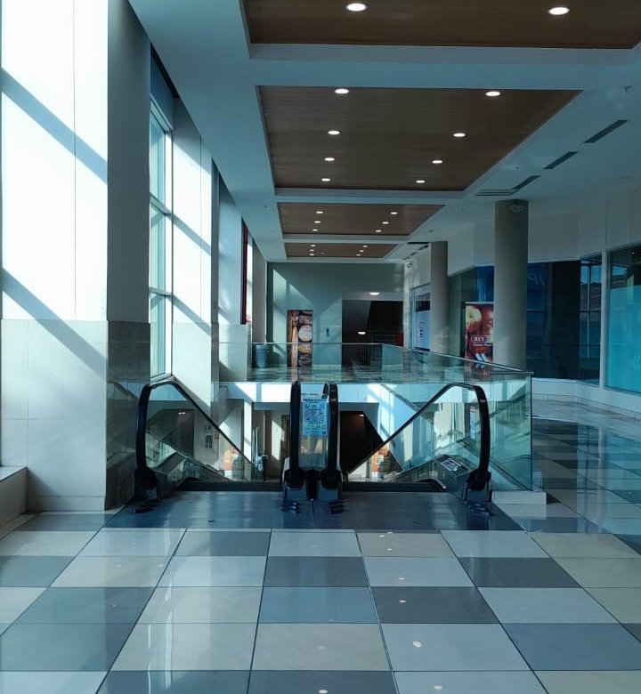 Albrook: En Plaza Comercial con +100 estacionamientos