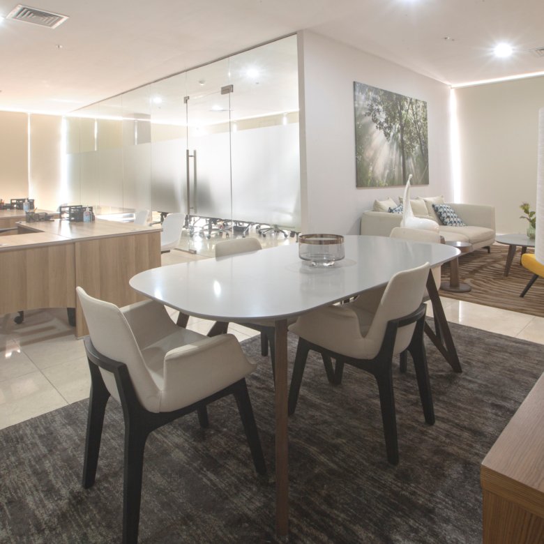 San Francisco – Via Porras: Local de Mezanine con Terraza