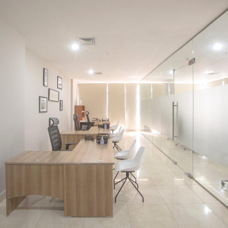 San Francisco – Via Porras: Local de Mezanine con Terraza
