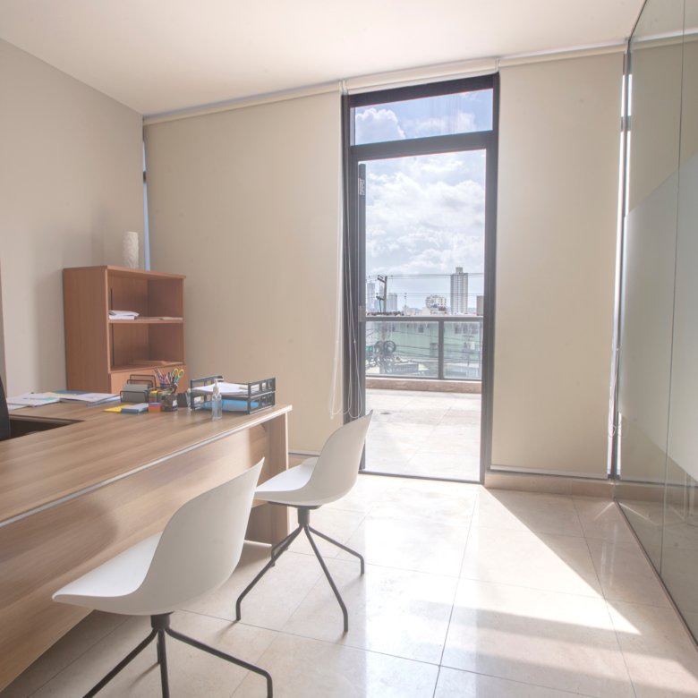 San Francisco – Via Porras: Local de Mezanine con Terraza
