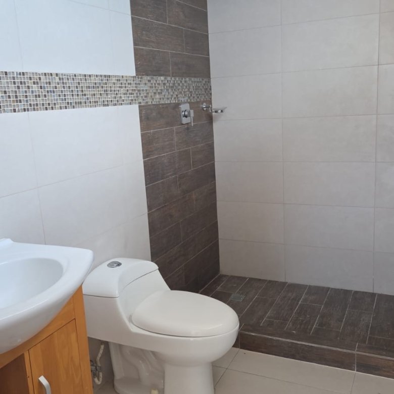 Casa en Residencial con Piscina – Sector de Playa: Las Lajas, para estrenar