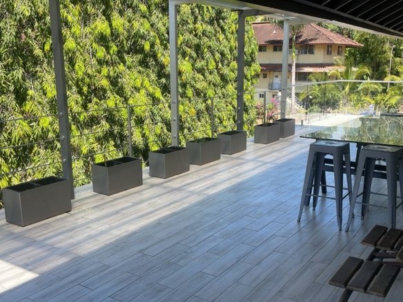 Clayton: Amoblada – Casa / Town – Home, de 7 Recámaras, 2 Terrazas y Area Verde