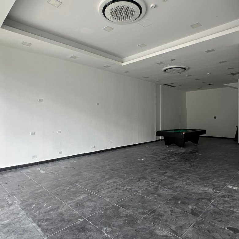 Calle 50: Local Comercial de Planta Baja, con Terraza