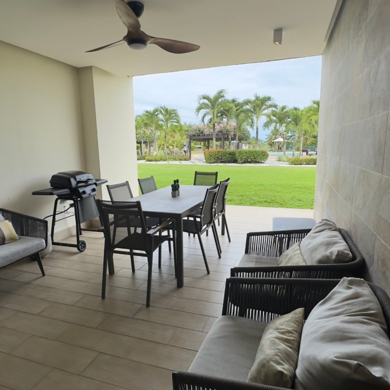 Casamar – exclusivo apartamento de Playa: Planta Baja con Terraza de 118m2