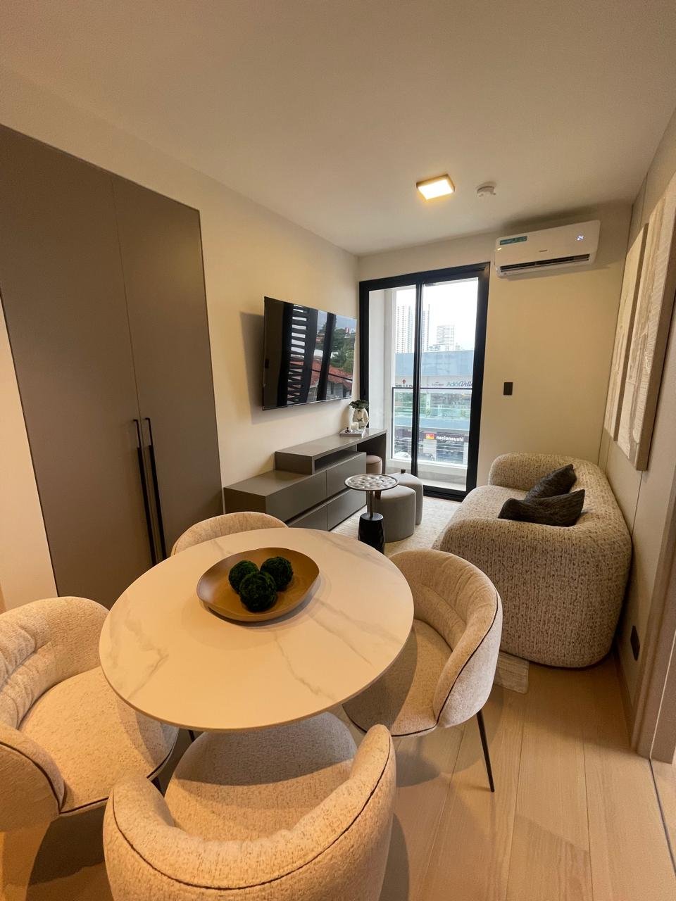 Apartamento Llave en Mano, Amoblado, Convertible a 2-recamaras: San Francisco, airbnb-friendly