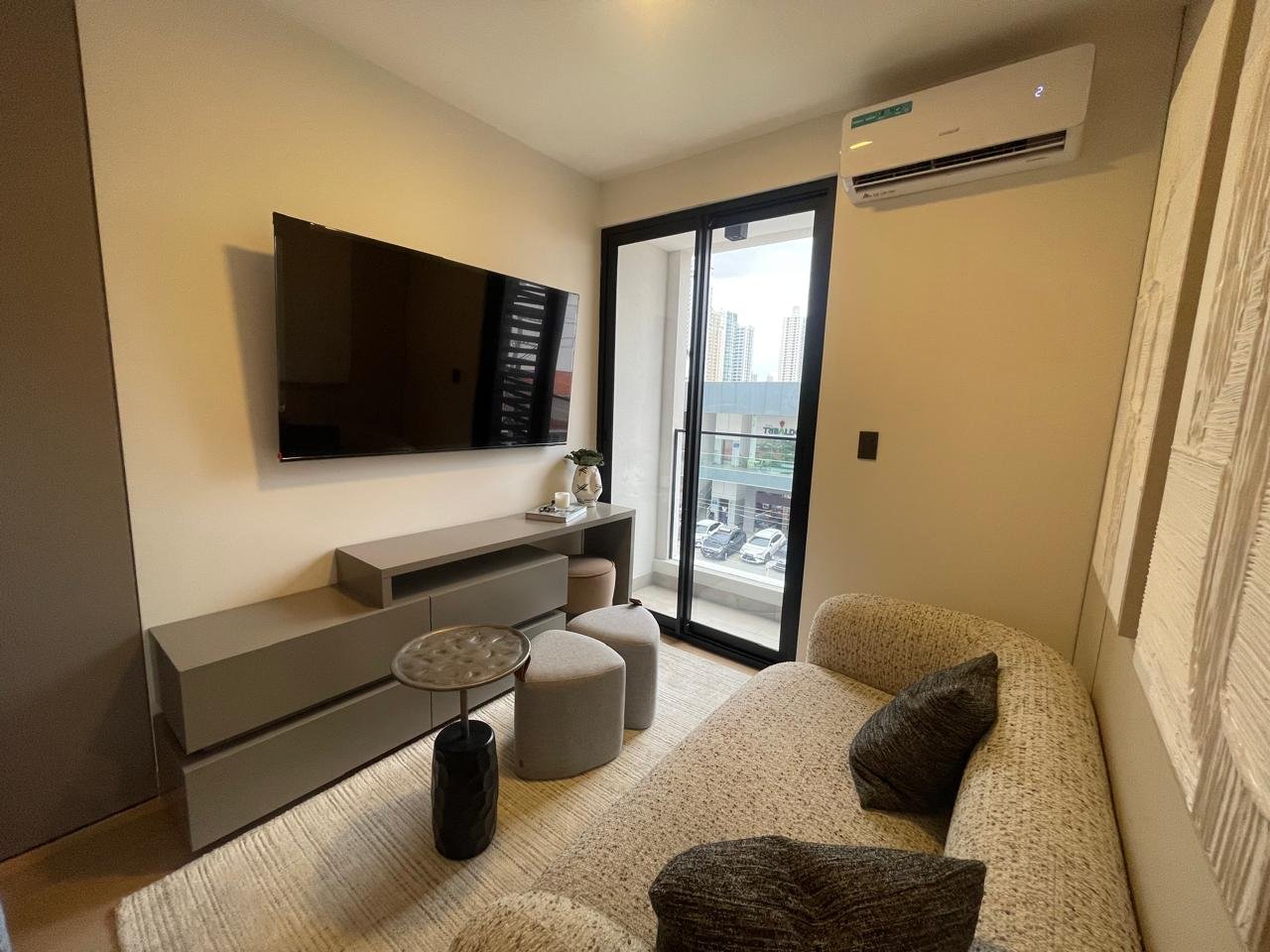 Apartamento Llave en Mano, Amoblado, Convertible a 2-recamaras: San Francisco, airbnb-friendly