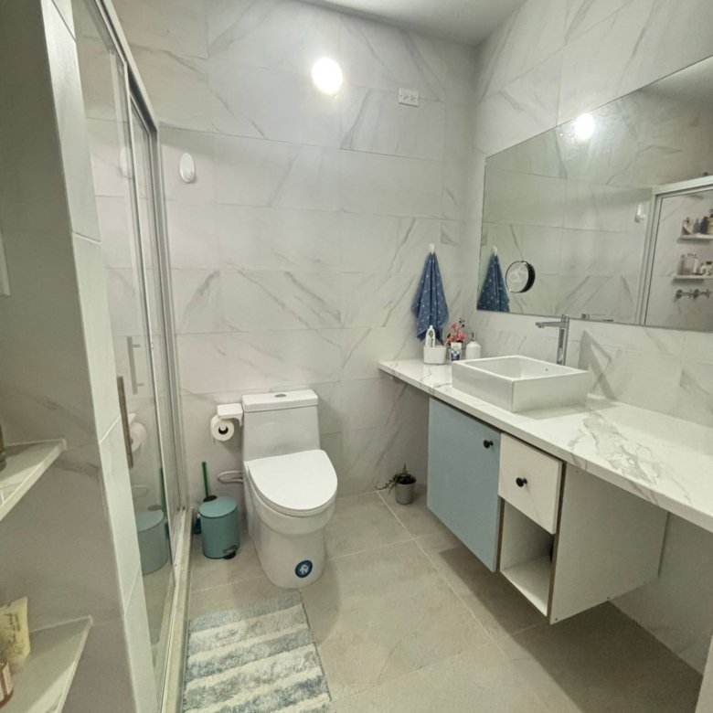 Casa de Campo con Piscina y Jacuzzi: Amplio terreno con BBQ