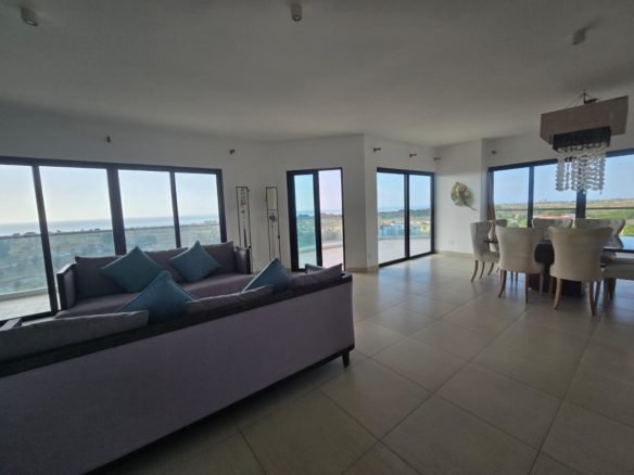 Playa Vista Mar, con Campo de Golf: Amoblado, Las Olas, apartamento de 313m2