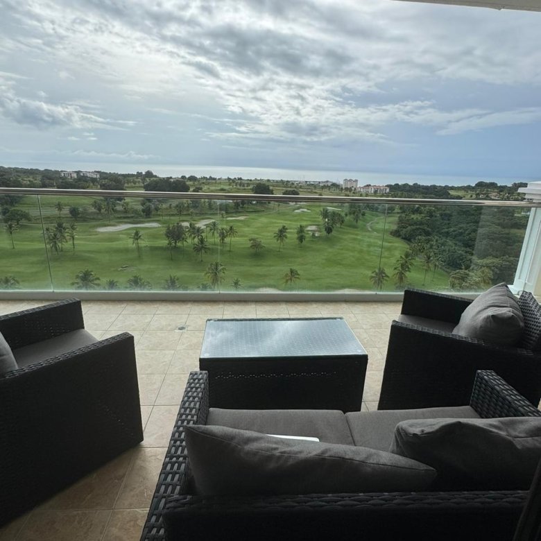 Playa Vistamar: Amplio Apartamento en Las Olas, Amoblado